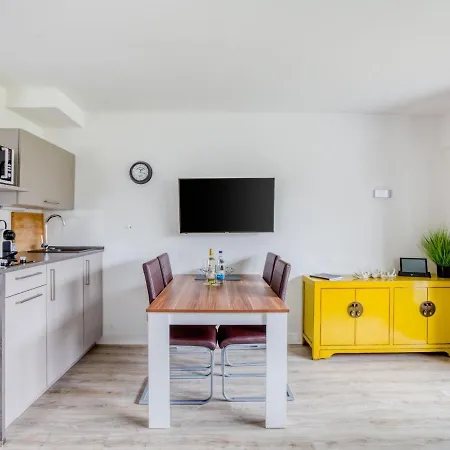 Appartement Alluring Holiday In With Garden